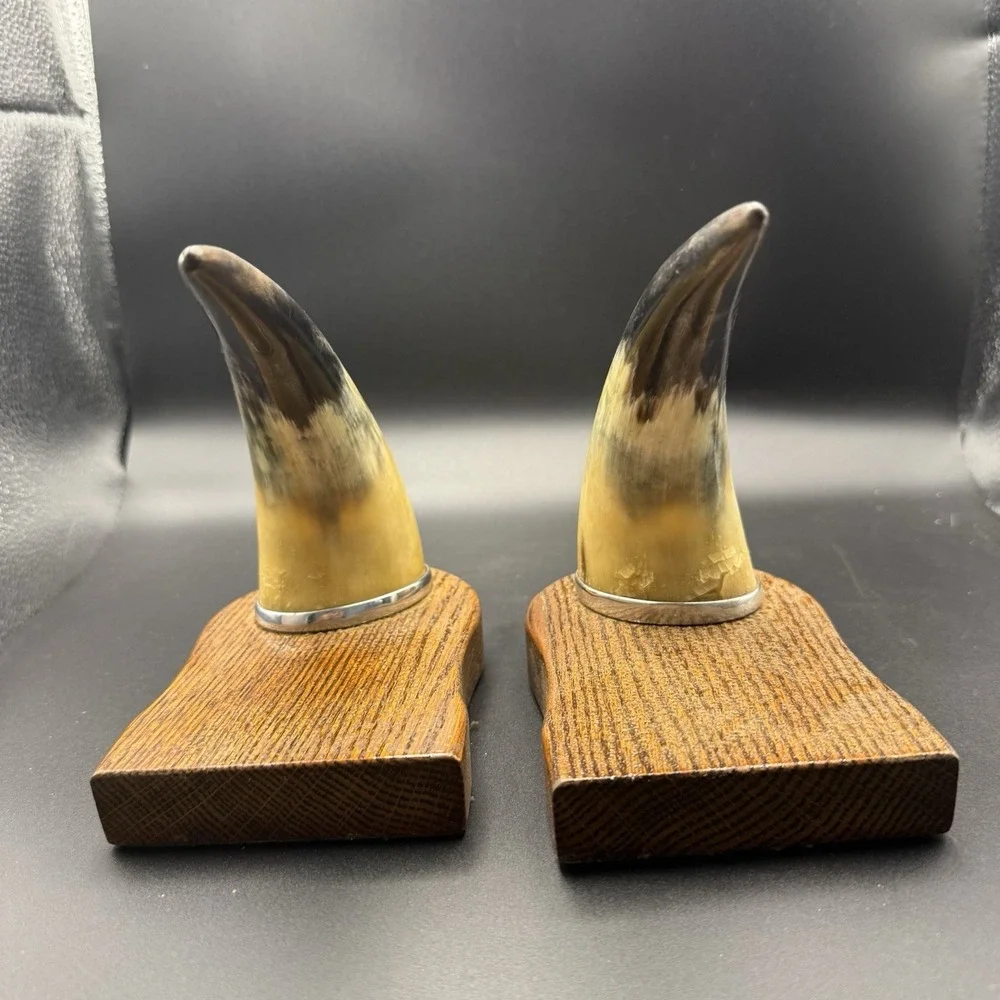 Vintage Handcrafted Cow Horn Wall Hook Coat Hanger Rustic Cabin Decor Set Of 2